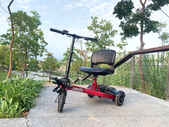 CEM-EM11 Emobility Scooter 200W 36V 5.2 AH Folding 4-wheel (Ship Included)