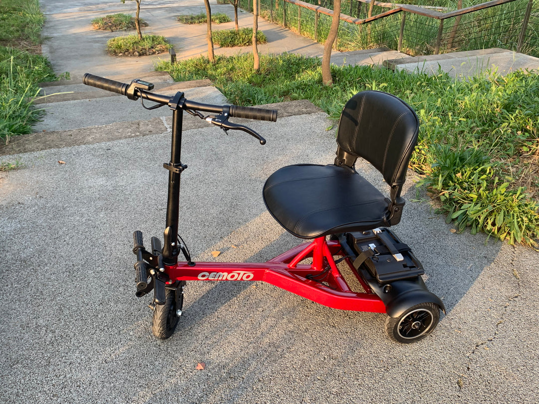 CEM-EM11 Emobility Scooter 200W 36V 5.2 AH Folding 4-wheel (Ship Included)