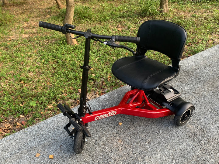 CEM-EM11 Emobility Scooter 200W 36V 5.2 AH Folding 4-wheel (Ship Included)